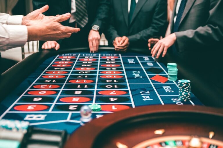 What are the top 10 highest paying jobs in the casino industry?