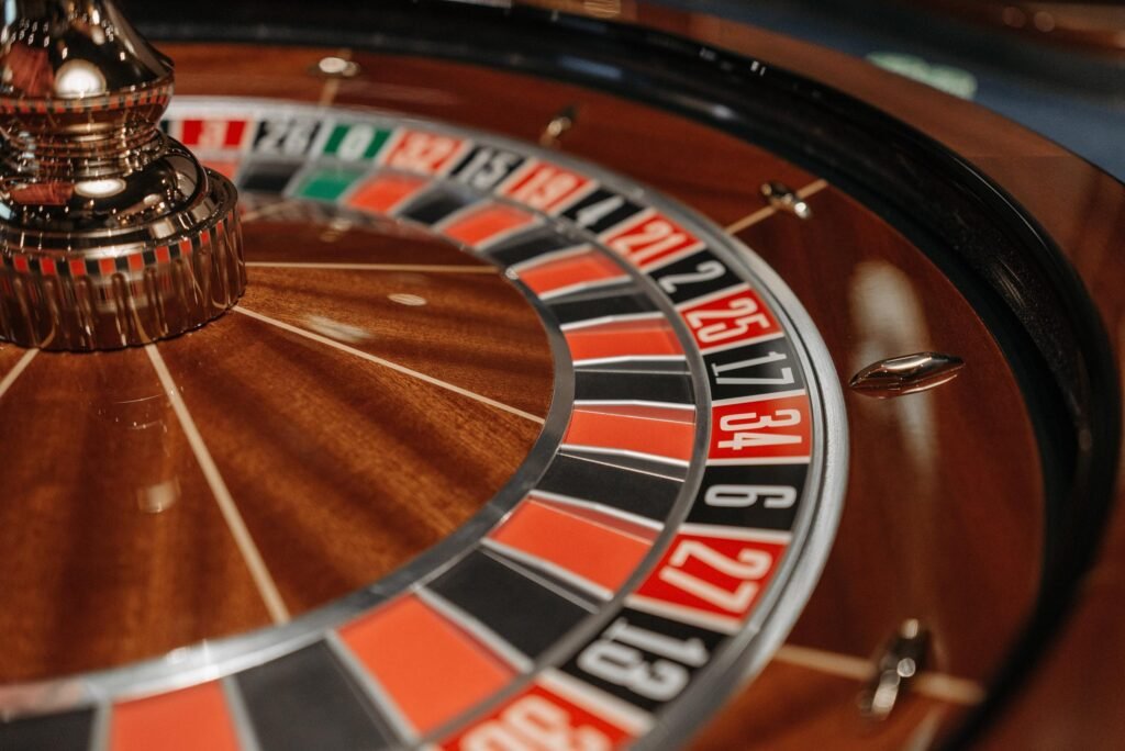 Insider’s Guide to the Best Table Games on LSM99 Online Casino