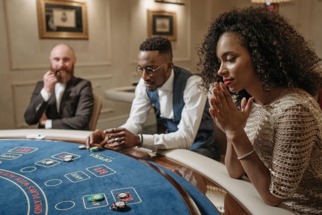 Which are the top 10 largest casinos in the world by gaming floor size?